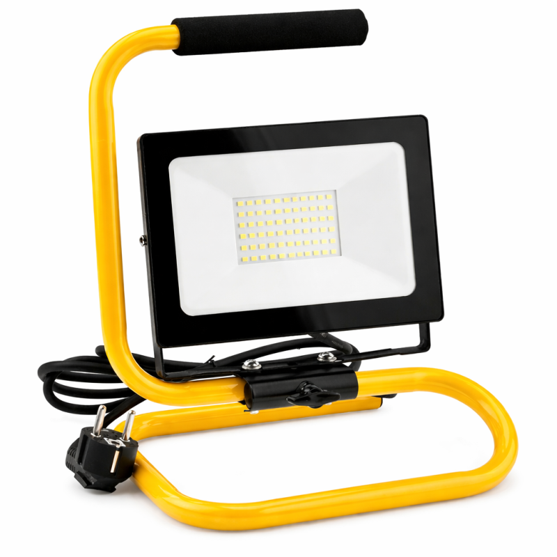 Lampa LED z uchwytem i stopką  50W